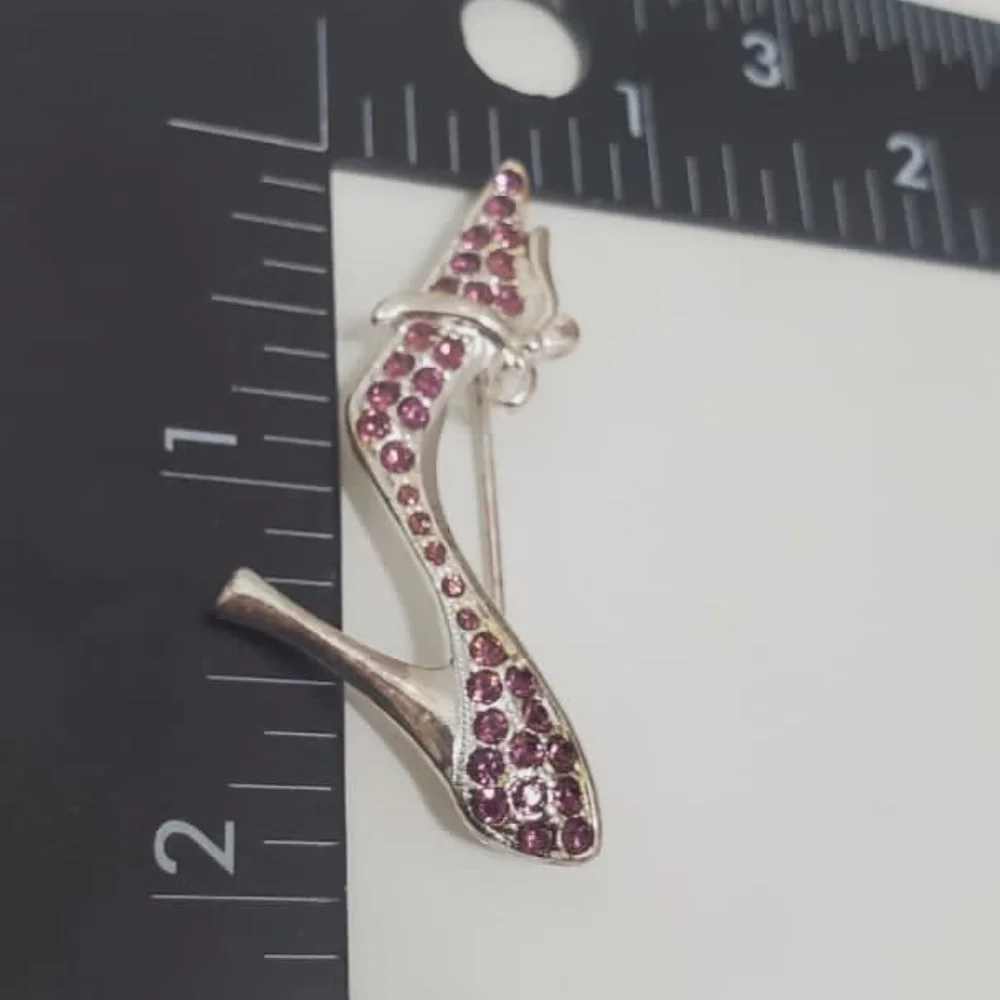 Vintage Monet Silver Tone High Heel Purple Rhinestones Bow Shoes Brooch 🌴